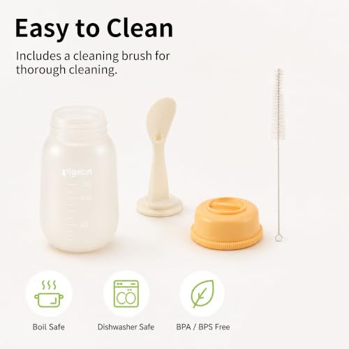 Pigeon Baby Weaning Spoon with Squeeze Bottle, Baby Feeding Dispensing Spoon - Easy Feeding Solution for Babies 6 Months and Up, 4 Oz, with Cleaning Brush