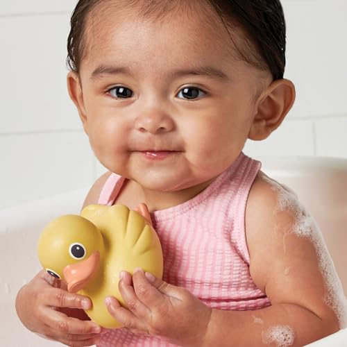 Itzy Ritzy Ducky Family – 3-Piece Floating Bath Toy Set with Watertight Design – Soft, Squeezable Ducks Designed for Ages 6 Months and Up (Ducks)