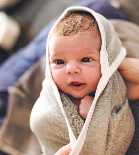 Burts Bees Baby Infant Hooded Towels, Unisex Bath Essentials and Newborn Necessities, Soft Nursery Towel with Hood Set, Size 29 x 29 Inch