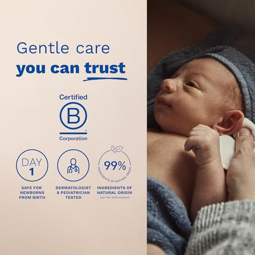 Mustela Foam Shampoo for Newborns - Baby Shampoo for Cradle Cap with Naturally Derived Avocado Oil Polyphenols - Fragrance-Free - 5.07 fl. oz