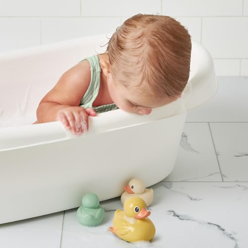 Itzy Ritzy Ducky Family – 3-Piece Floating Bath Toy Set with Watertight Design – Soft, Squeezable Ducks Designed for Ages 6 Months and Up (Ducks)